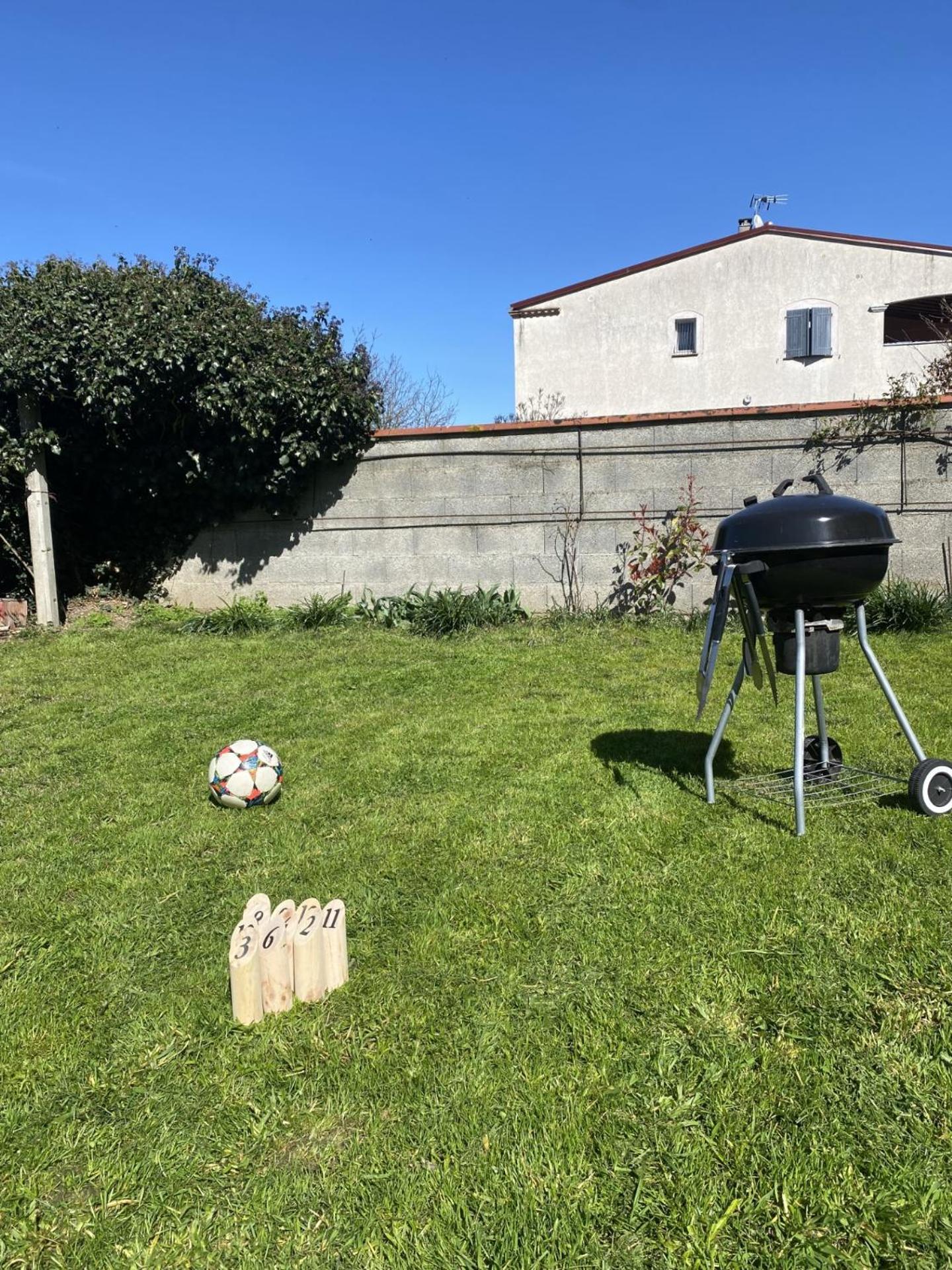 Appartement Tout Equipe 2 Chambres + Jardin Saix  Eksteriør billede