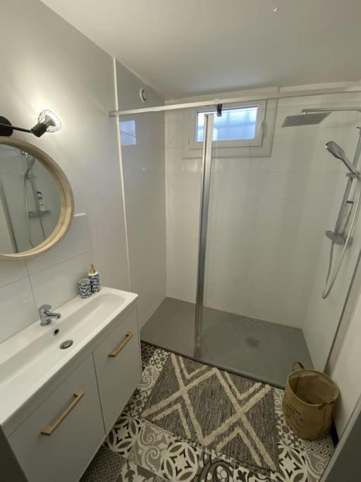 Appartement Tout Equipe 2 Chambres + Jardin Saix  Eksteriør billede